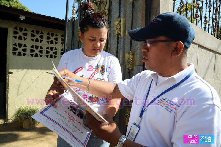 Gobierno Sandinista saluda a las mujeres con entrega de t&iacute;tulos de propiedad